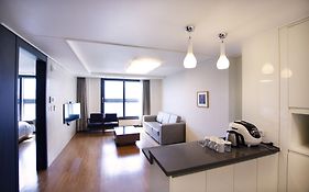 Plea De Blanc Hotel & Residence